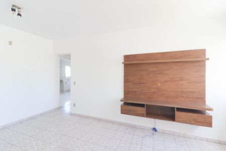 Apartamento para alugar com 75m², 2 quartos e 1 vagaSala