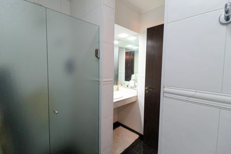 Apartamento para alugar com 237m², 5 quartos e 2 vagasBanheiro 2