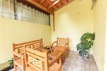 Casa de condomínio à venda com 65m², 2 quartos e 1 vaga Casa de condomínio à venda com 65m², 2 quartos e 1 vagaÁrea Comum