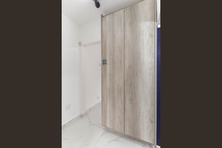 Casa de condomínio à venda com 65m², 2 quartos e 1 vaga Casa de condomínio à venda com 65m², 2 quartos e 1 vagaCorredor