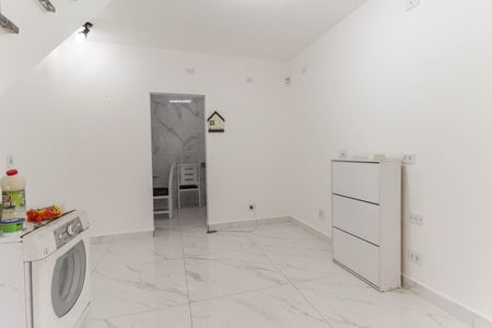 Casa de condomínio à venda com 65m², 2 quartos e 1 vaga Casa de condomínio à venda com 65m², 2 quartos e 1 vagaSala