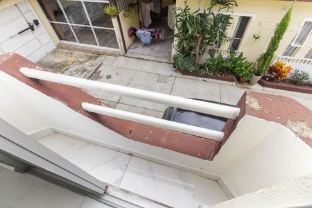 Casa de condomínio à venda com 65m², 2 quartos e 1 vaga Casa de condomínio à venda com 65m², 2 quartos e 1 vagaVaranda do Quarto 1