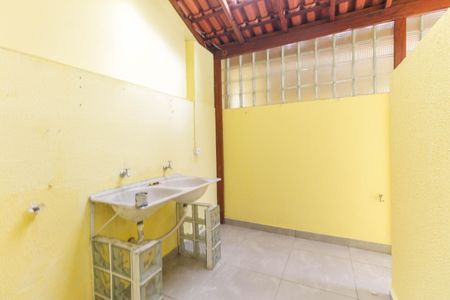 Casa de condomínio à venda com 65m², 2 quartos e 1 vaga Casa de condomínio à venda com 65m², 2 quartos e 1 vagaÁrea de Serviço