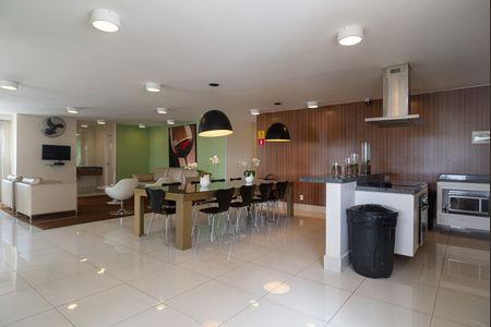 Apartamento para alugar com 69m², 1 quarto e 1 vaga Apartamento para alugar com 69m², 1 quarto e 1 vagaÁrea comum - Salão de festas