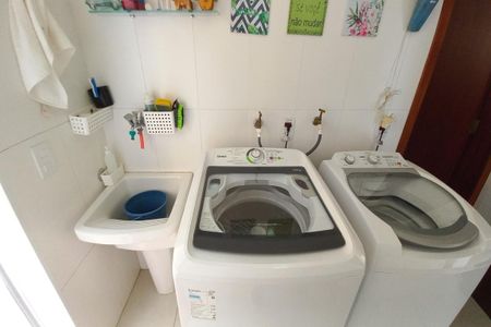 Casa de condomínio à venda com 310m², 5 quartos e 4 vagasÁrea de Serviço