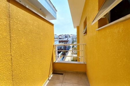 Casa de condomínio à venda com 310m², 5 quartos e 4 vagasVaranda do Quarto 3
