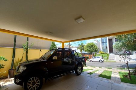 Casa de condomínio à venda com 310m², 5 quartos e 4 vagasGaragem