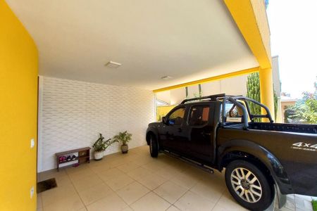 Casa de condomínio à venda com 310m², 5 quartos e 4 vagasGaragem