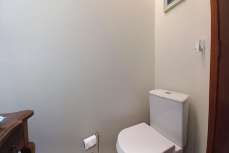 Casa de condomínio à venda com 310m², 5 quartos e 4 vagasLavabo da Sala