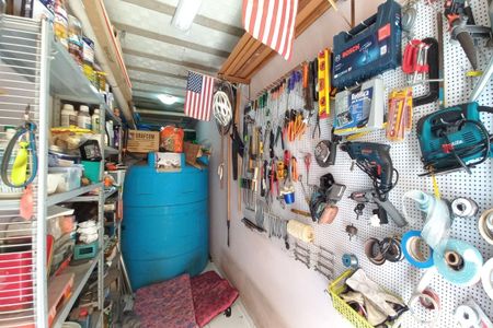 Casa de condomínio à venda com 310m², 5 quartos e 4 vagasDepósito