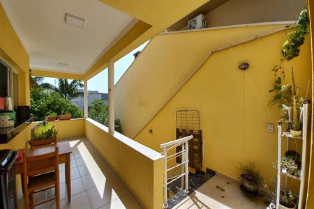 Casa de condomínio à venda com 310m², 5 quartos e 4 vagasVista da Sala de Jantar