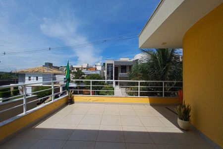 Casa de condomínio à venda com 310m², 5 quartos e 4 vagasVaranda do Quarto 4