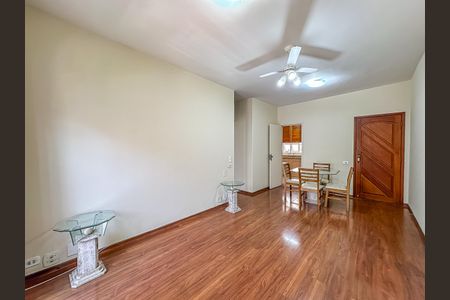 Apartamento à venda com 87m², 3 quartos e 1 vagaSala