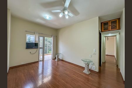 Apartamento à venda com 87m², 3 quartos e 1 vagaSala