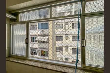 Apartamento à venda com 87m², 3 quartos e 1 vagaÁrea de Serviço