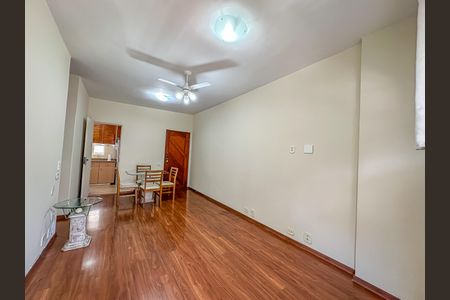 Apartamento à venda com 87m², 3 quartos e 1 vagaSala