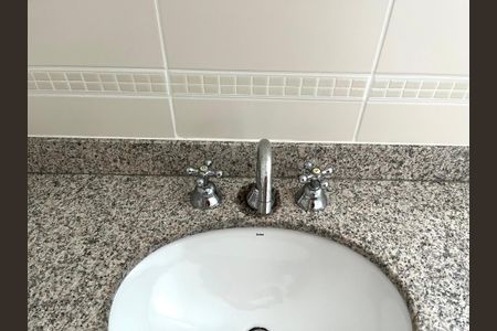 Apartamento para alugar com 123m², 4 quartos e 2 vagasBanheiro da Suíte 2