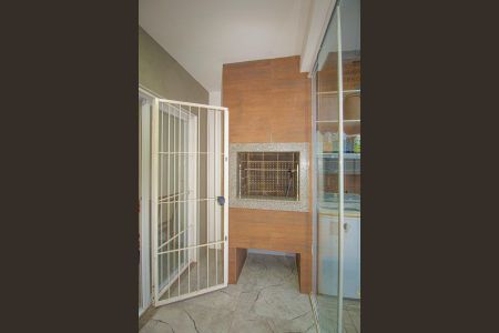 Casa à venda com 80m², 2 quartos e 2 vagas Casa à venda com 80m², 2 quartos e 2 vagasVaranda