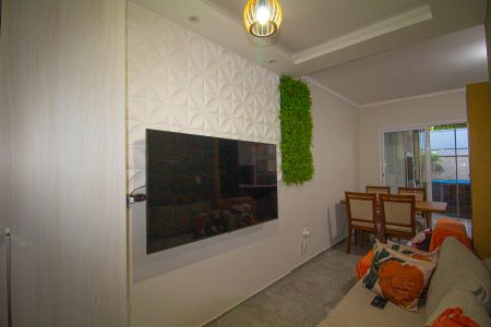 Casa à venda com 80m², 2 quartos e 2 vagas Casa à venda com 80m², 2 quartos e 2 vagasSala