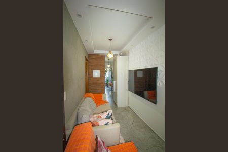 Casa à venda com 80m², 2 quartos e 2 vagas Casa à venda com 80m², 2 quartos e 2 vagasSala