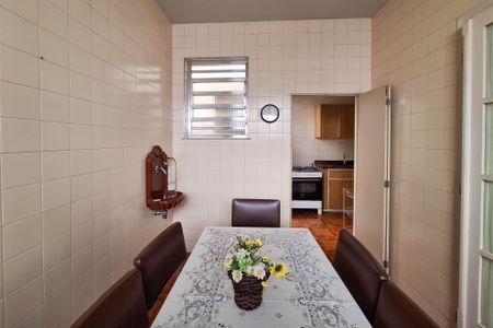 Casa à venda com 190m², 3 quartos e 3 vagas Casa à venda com 190m², 3 quartos e 3 vagasCopa