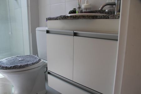 Apartamento à venda com 66m², 2 quartos e 1 vagaBanheiro Social