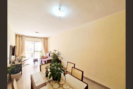 Apartamento à venda com 66m², 2 quartos e 1 vagaSala