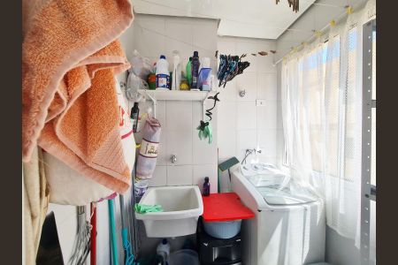 Apartamento à venda com 66m², 2 quartos e 1 vagaÁrea de Serviço