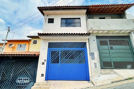 Casa à venda com 117m², 2 quartos e 1 vagaFachada