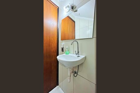 Casa à venda com 117m², 2 quartos e 1 vagaLavabo