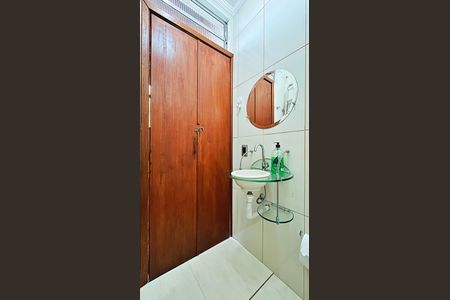 Casa à venda com 117m², 2 quartos e 1 vagaBanheiro da Suíte