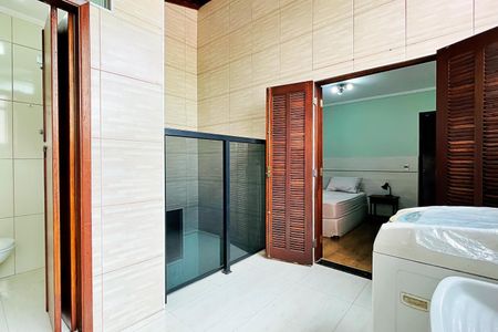 Casa à venda com 117m², 2 quartos e 1 vagaÁrea de Serviço