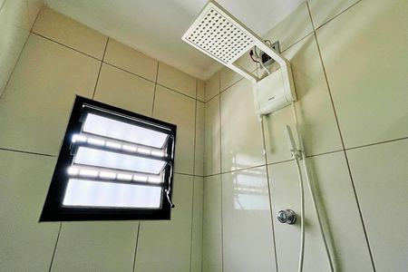 Casa à venda com 117m², 2 quartos e 1 vagaBanheiro