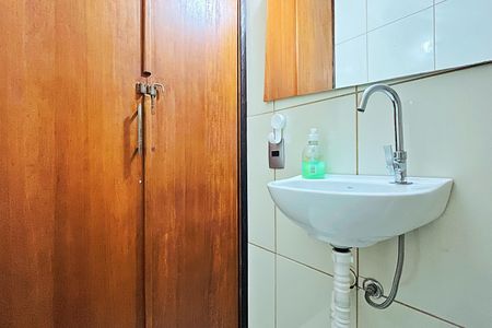 Casa à venda com 117m², 2 quartos e 1 vagaLavabo