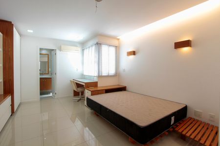 Apartamento à venda com 400m², 3 quartos e 4 vagasQuarto 2 suíte