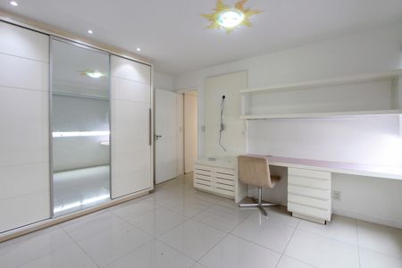 Apartamento à venda com 400m², 3 quartos e 4 vagasQuarto 1 suíte