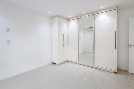 Apartamento à venda com 400m², 3 quartos e 4 vagasQuarto 1 suíte