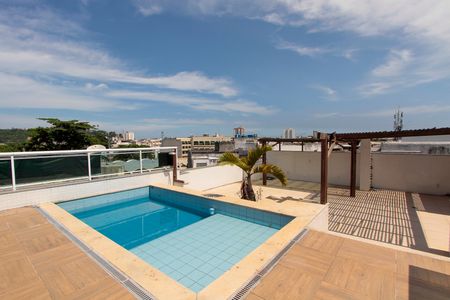 Apartamento à venda com 400m², 3 quartos e 4 vagasTerraço - Piscina