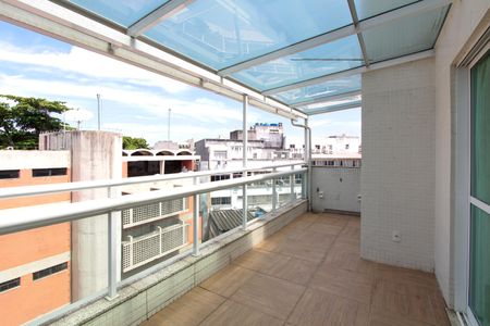 Apartamento à venda com 400m², 3 quartos e 4 vagasVaranda da Sala