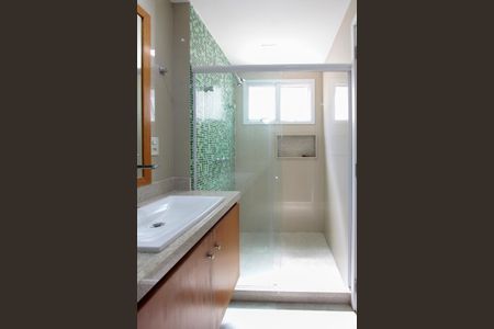 Apartamento à venda com 400m², 3 quartos e 4 vagasBanheiro Quarto 2 suíte