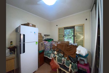 Casa à venda com 264m², 5 quartos e 3 vagasQuarto 2