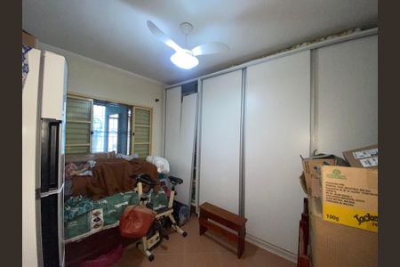 Casa à venda com 264m², 5 quartos e 3 vagasQuarto 2