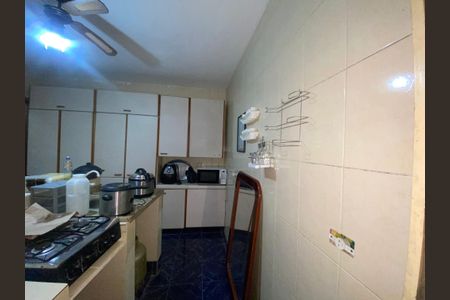 Casa à venda com 264m², 5 quartos e 3 vagasCozinha 2