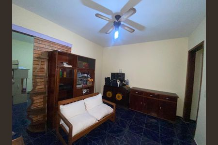 Casa à venda com 264m², 5 quartos e 3 vagasQuarto 4