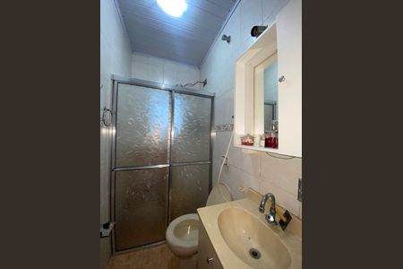 Casa à venda com 264m², 5 quartos e 3 vagasBanheiro 2