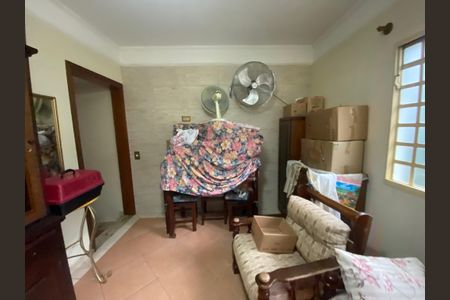 Casa à venda com 264m², 5 quartos e 3 vagasSala