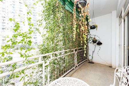 Apartamento à venda com 146m², 3 quartos e sem vagaVaranda