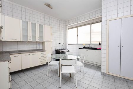 Apartamento à venda com 146m², 3 quartos e sem vagaCozinha