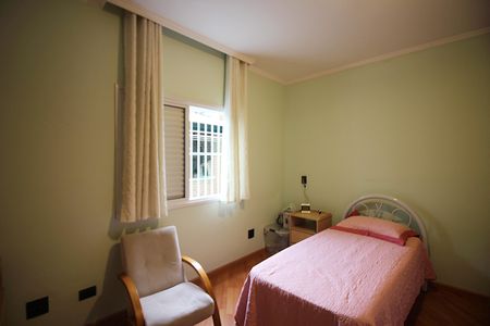 Casa à venda com 302m², 4 quartos e 3 vagasQuarto 1