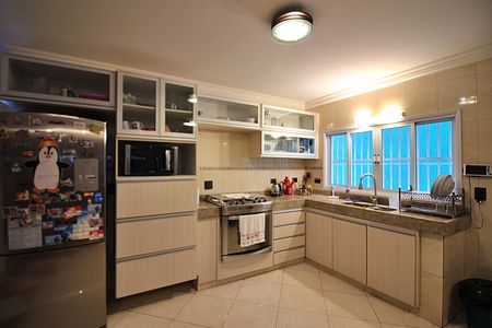 Casa à venda com 302m², 4 quartos e 3 vagasSala/Cozinha